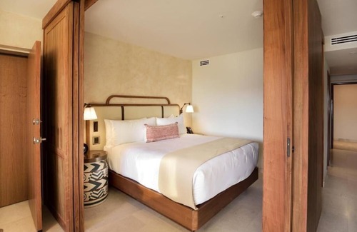 El Medano Ejidal Resort | Sunset Suite - 2 BR City View Suite