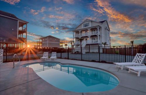 North Topsail Beach House | Sunset Tide by Sea Scape Properties