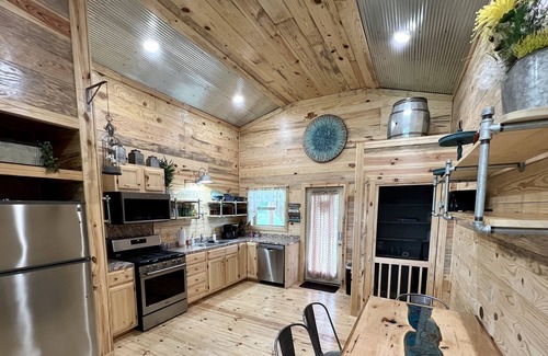 Mountain View Cabin | Sunset Valley 3779 AR-87