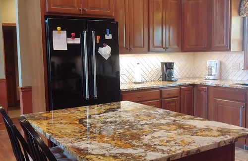 Franklin House | SUNSET VALLEY VIEW! LUXURY HOME WITH VIEWS FOR LARGE FAMILY OR FAMILY GATHERING!