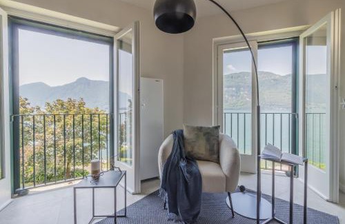 Lierna Apartment | Sunset View