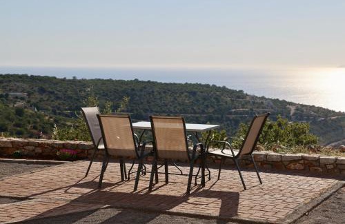 Neon Oitylo House | Sunset View Stone House, Areopoli Mani