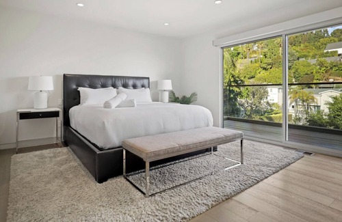 Hollywood Hills West House | Sunset Views Resort
