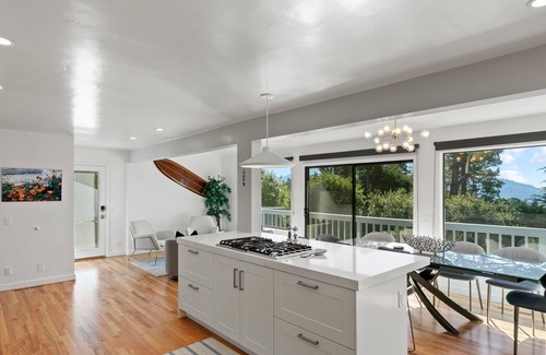 Del Monte Forest House | Sunset Villa: Upscale Three Bedroom Three Bath with Ocean Views