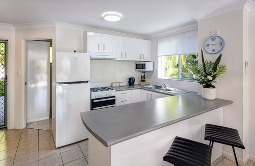 Hamilton Island Apartment | Sunset Waters 1 by HamoRent on Hamilton Island