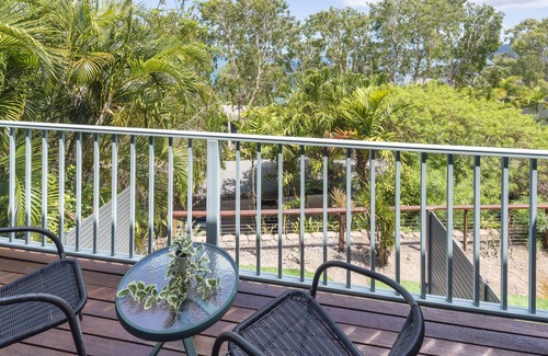 Hamilton Island Apartment | Sunset Waters 1 by HamoRent on Hamilton Island