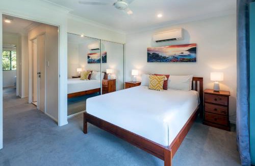 Hamilton Island Apartment | Sunset Waters 1 by HamoRent on Hamilton Island