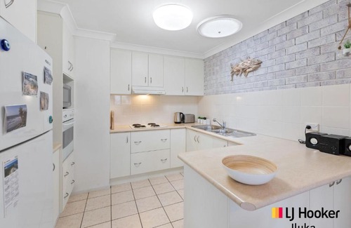 Iluka House | Sunsets & Sand