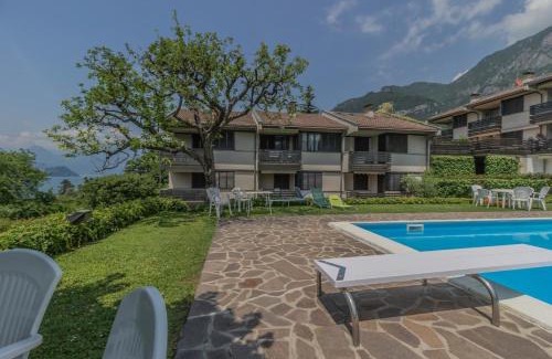 Lierna Apartment | SunsetView - Lake Como swimming pool and garden
