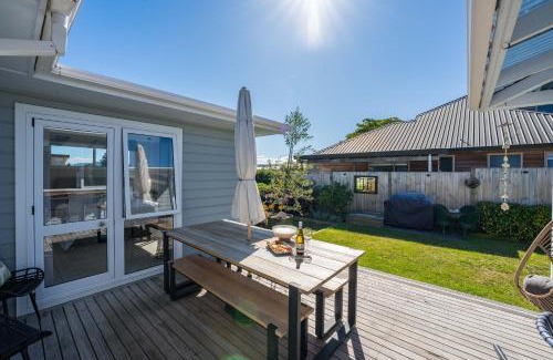 Taupo House | Sunshine Cottage