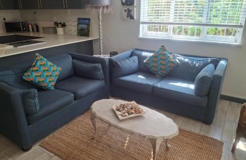 Pennington House | Sunshine Cottage