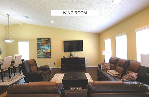 Quail Valley House | Sunshine & Family Time ❤️ 4 BDR, up to 12 Guest