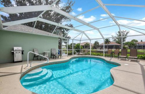 Cape Coral House | Sunshine Home Retreat Heated Pool on Canal