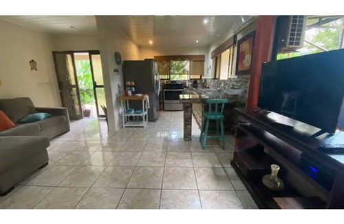 Barrio Pilo House | Sunshine House