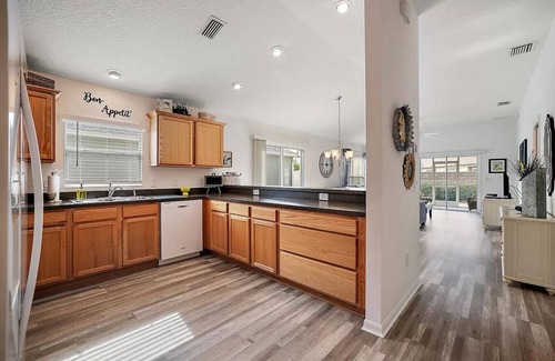 Fernandina House | Sunshine Nuthatch Villa