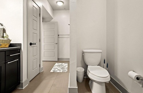 Kessler Apartment | Sunshine oasis · The Journey Starts Here: 1BR Suite w/Pool & Grill