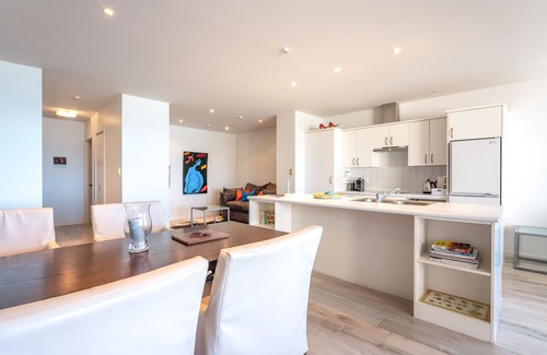 Onetangi Apartment | Sunshine on The Beach at The Sands