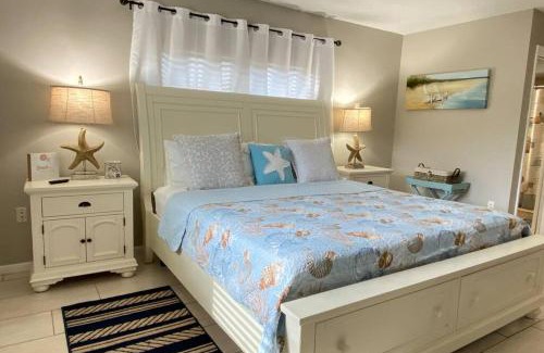 Bradenton House | Sunshine Retreat with heated saltwater pool