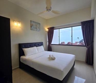 Batu Ferringhi Apartment | Sunshine Seaview Apartment