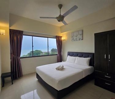 Batu Ferringhi Apartment | Sunshine Seaview Apartment