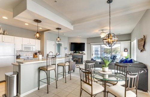 Lake Ozark Apartment | Sunshine Shack Lake Ozark Condo Pool, Lake View