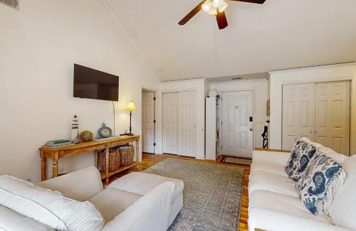Palmetto Dunes House | Sunshine Shamrock