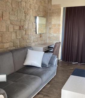 Kallithea Villa | Sunshine Villa: Getaway in Kallithea