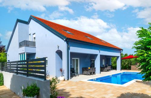 Bilice Apartment | SunSplash Sanctuary