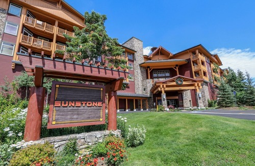 Mammoth Lakes Condo | Sunstone 209 Ski-In Ski-Out, Gorgeous Mountain Views, Heated Pool Jacuzzi by RedAwning