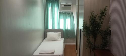 Ermita Apartment | Suntrust Solana - Barbara