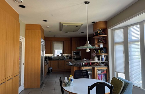 Oakridge House | Sunward Coast Westside Homestay