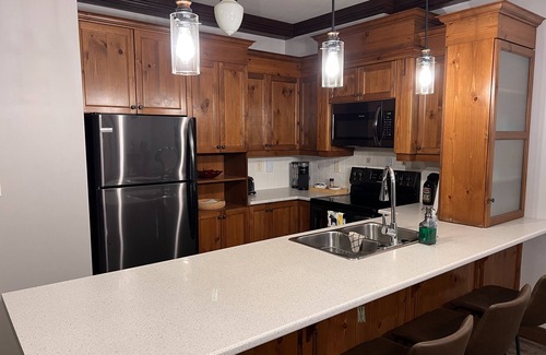 Mont-Tremblant Condo | Supérieur HBC themed condo in Tremblant village