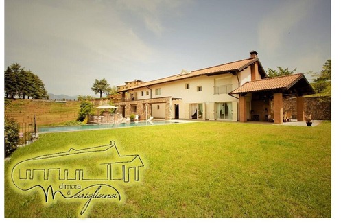 Castelnuovo di Garfagnana Villa | Superb villa with panoramic views of the Tuscan hills with infinity pool and sun terrace