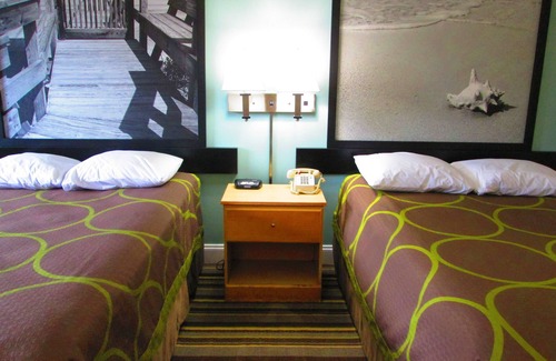 Fort Walton Beach Hotel | Super 8 by Wyndham Ft Walton Beach