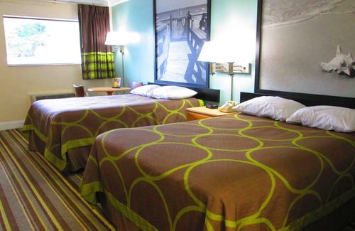 Fort Walton Beach Hotel | Super 8 by Wyndham Ft Walton Beach