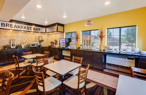 Uniontown Hotel | Super 8 by Wyndham Akron S/Green/Uniontown OH