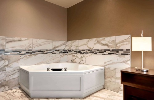 Uniontown Hotel | Super 8 by Wyndham Akron S/Green/Uniontown OH