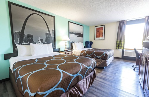 Branson Hotel | Super 8 by Wyndham Branson/Andy Williams Theater
