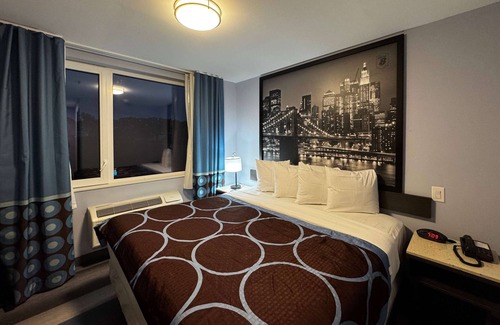Cypress Hills Hotel | Super 8 by Wyndham Brooklyn Fulton Street/Broadway Junction