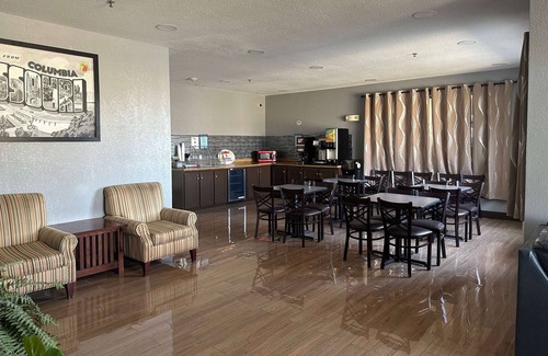 Columbia Hotel | Super 8 by Wyndham Columbia East