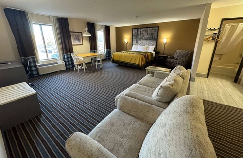 Columbia Hotel | Super 8 by Wyndham Columbia Clark Lane