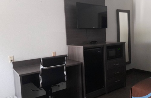 Dania Beach Hotel | Super 8 by Wyndham Dania/Fort Lauderdale Arpt