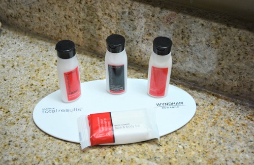 Galveston Hotel | Super 8 by Wyndham Galveston