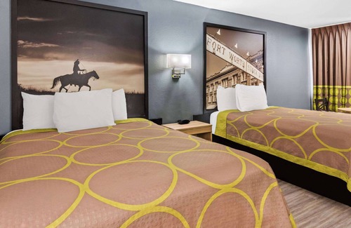 South Arlington Hotel | Super 8 by Wyndham Grand Prairie Southwest