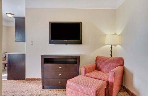 Hidalgo Hotel | Super 8 by Wyndham Hidalgo/McAllen Area