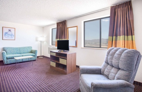Kingman Hotel | Super 8 by Wyndham Kingman