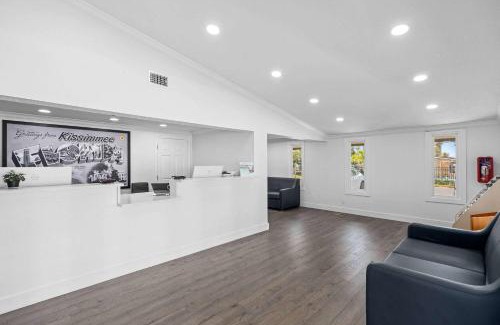 Florida Central Atlantic Coast Hotel | Super 8 by Wyndham Kissimmee-Orlando