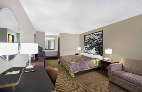 Powell Hotel | Super 8 by Wyndham Knoxville North/Powell