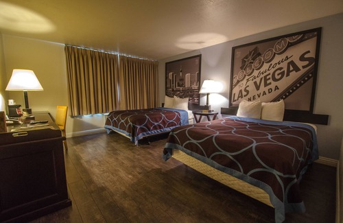 Las Vegas Hotel | Super 8 by Wyndham Las Vegas North Strip/Fremont St. Area