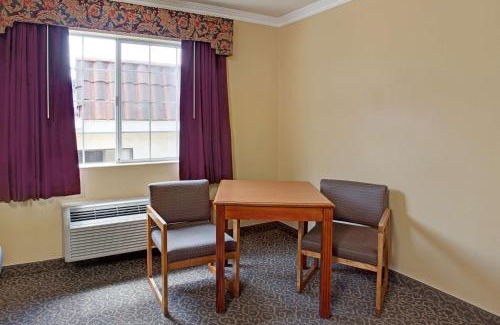 Downtown Los Angeles Hotel | Super 8 by Wyndham Los Angeles Downtown